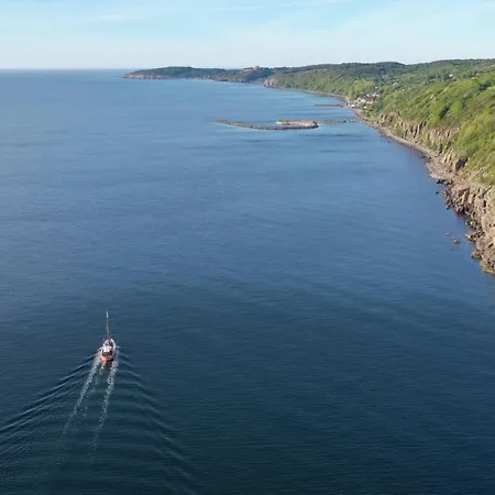 Båthotell Varra Water - Unique Boat - Bornholm *